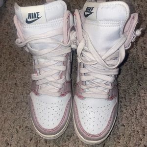 Dunk high 1985’ Barley Rose